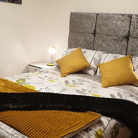 The Beach Apartment, Near Outlander Location كيركالدي المظهر الخارجي الصورة