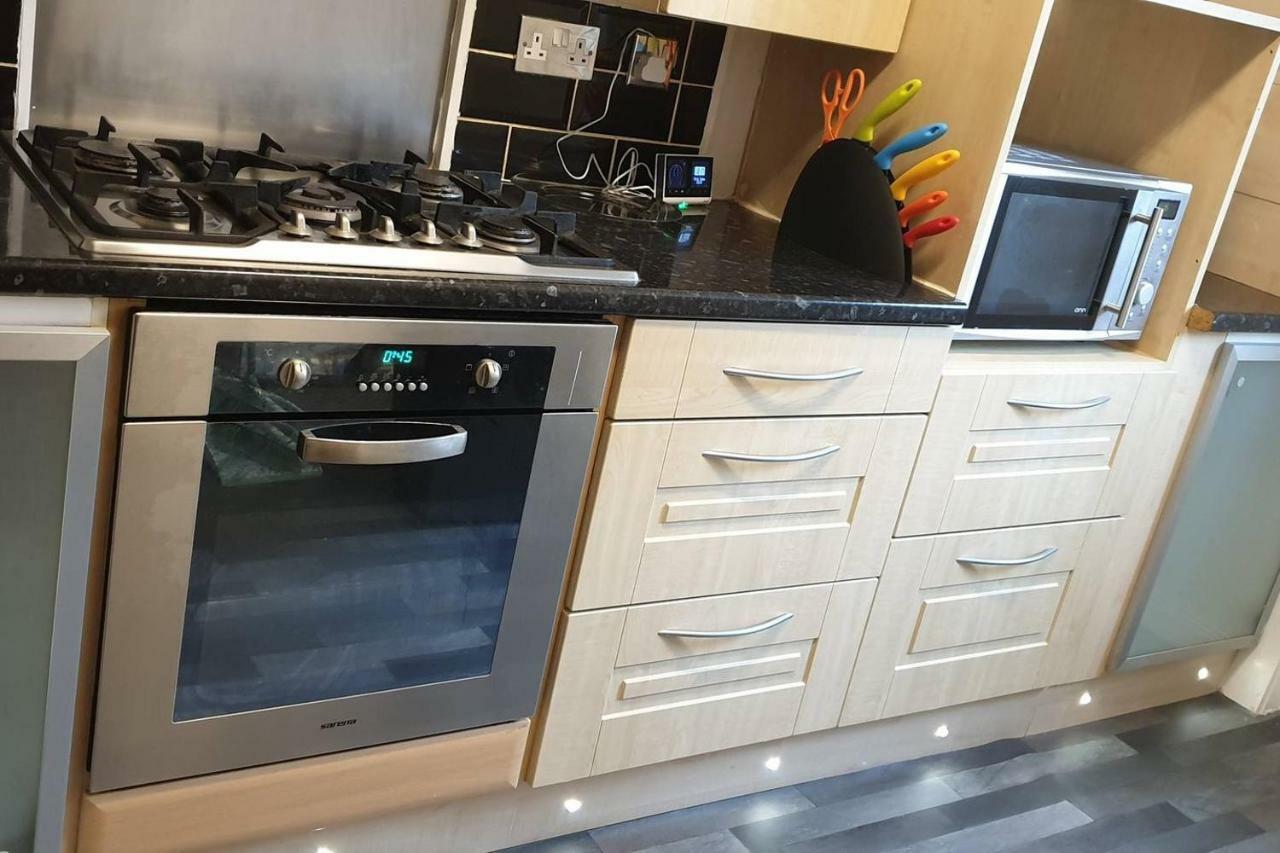 The Beach Apartment, Near Outlander Location كيركالدي المظهر الخارجي الصورة