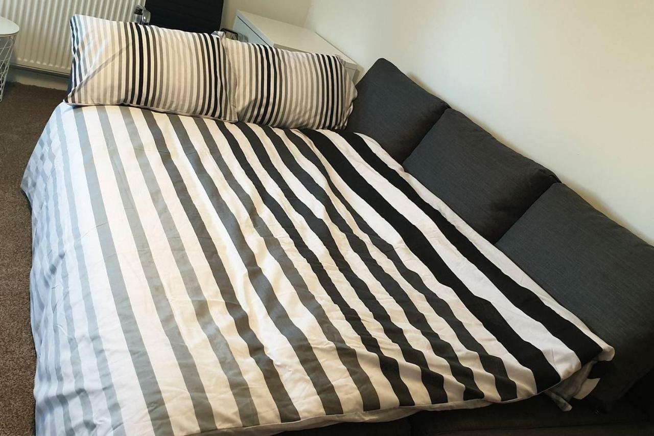 The Beach Apartment, Near Outlander Location كيركالدي المظهر الخارجي الصورة