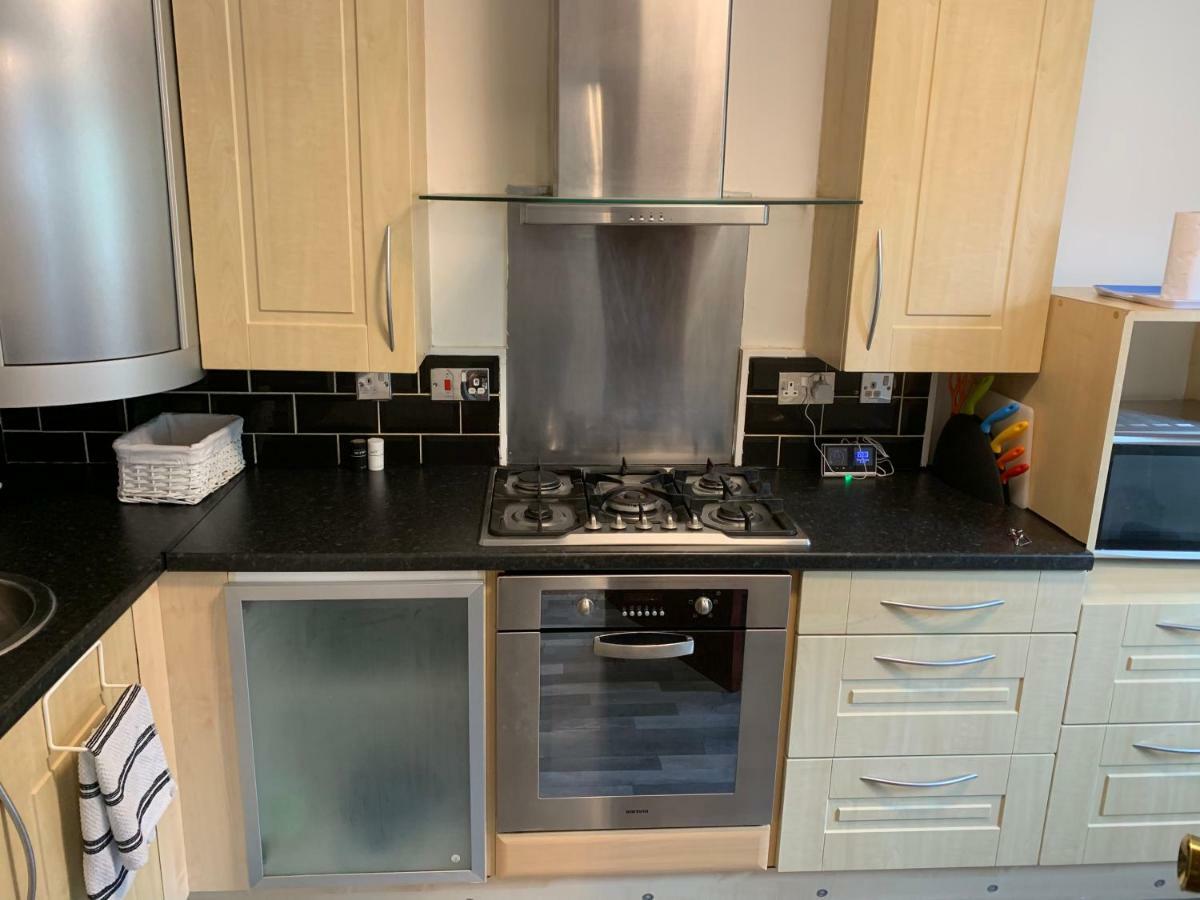 The Beach Apartment, Near Outlander Location كيركالدي المظهر الخارجي الصورة
